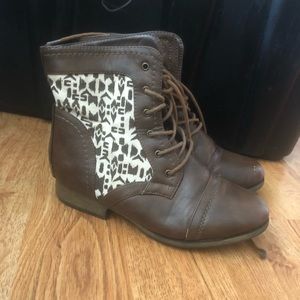 Brown pattern Charolette russe boots